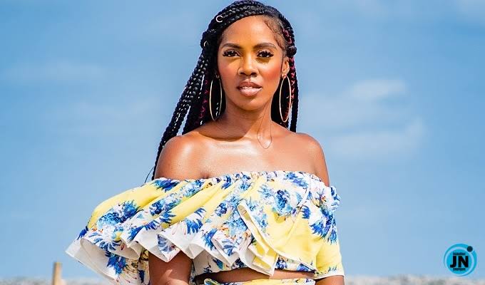 Tiwa savage ft Zinoleesky jaiye foreign lyrics lyrics