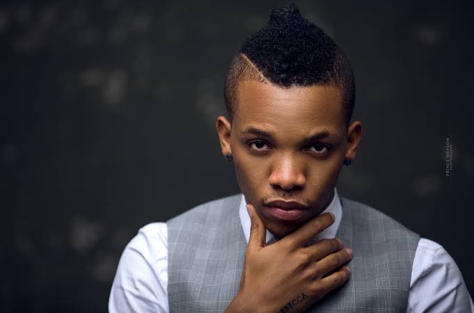 Away lyrics Tekno